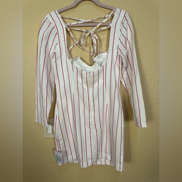 ASOS Design Millie Halter Neck Blazer Dress - Picture 11 of 12